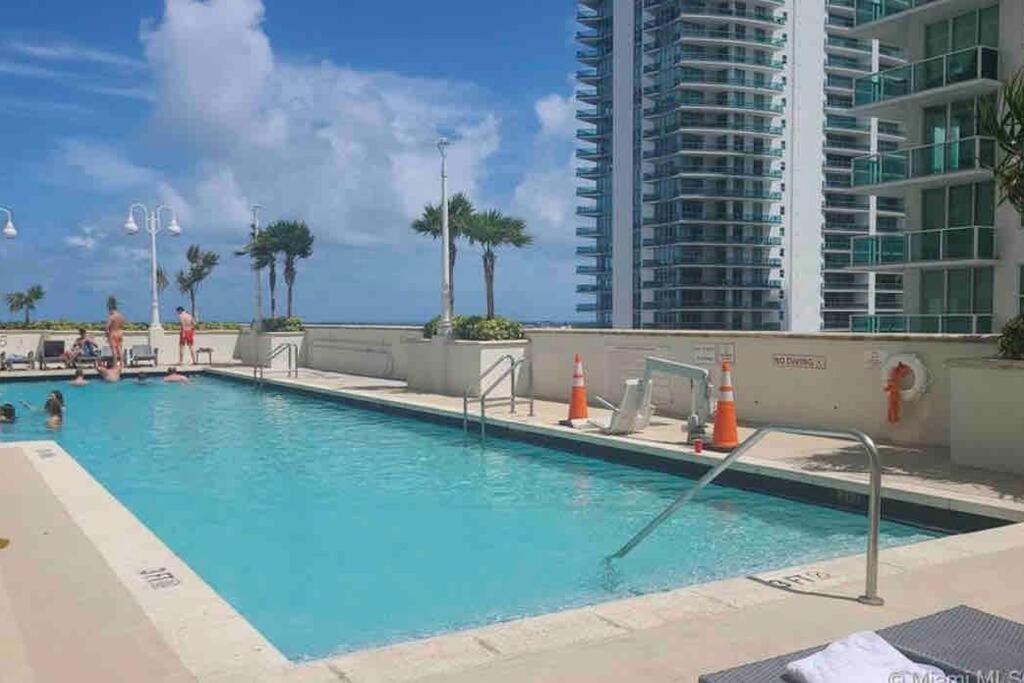 Apartamento High Floor Unit Located In Brickell - Free Parking Miami Exterior foto