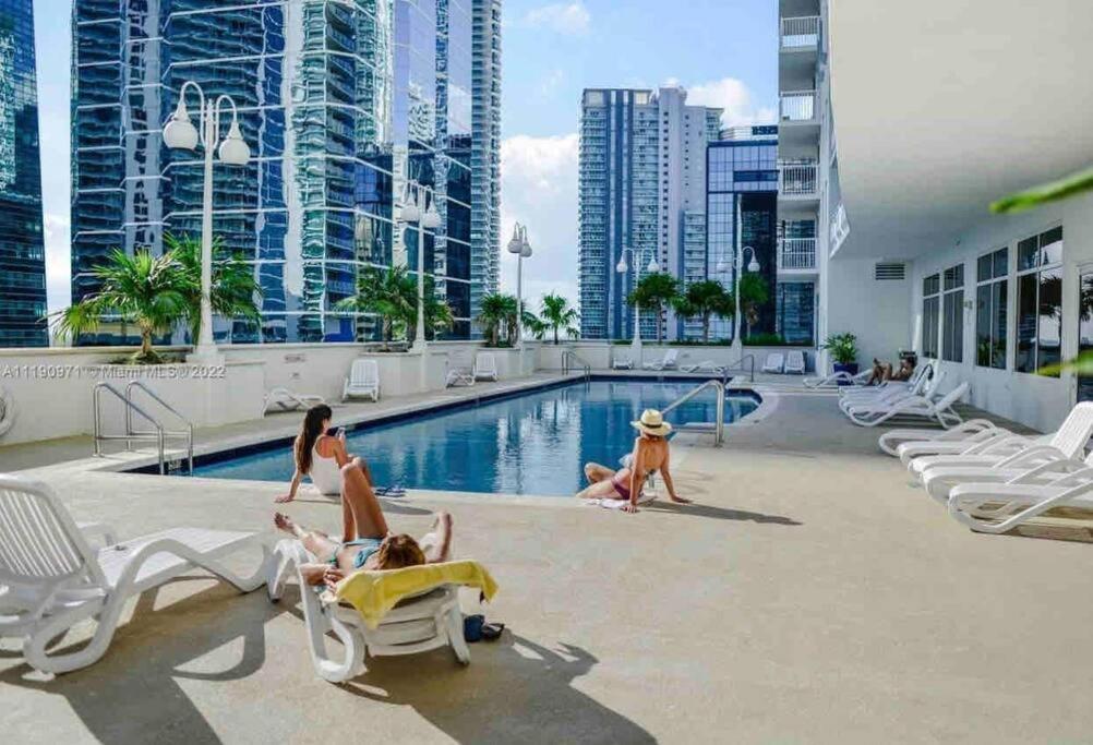 Apartamento High Floor Unit Located In Brickell - Free Parking Miami Exterior foto